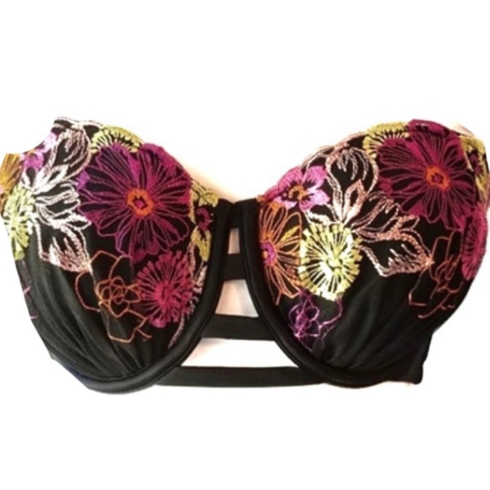 Free with bundle -Embroidered Floral Bikini Top